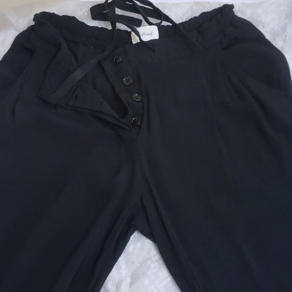 ARITZIA WILFRED BLACK PANTS SMALL - Picture 13 of 16
